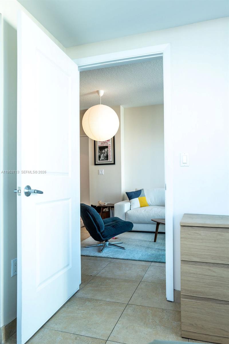 image Gallery Art Condos24