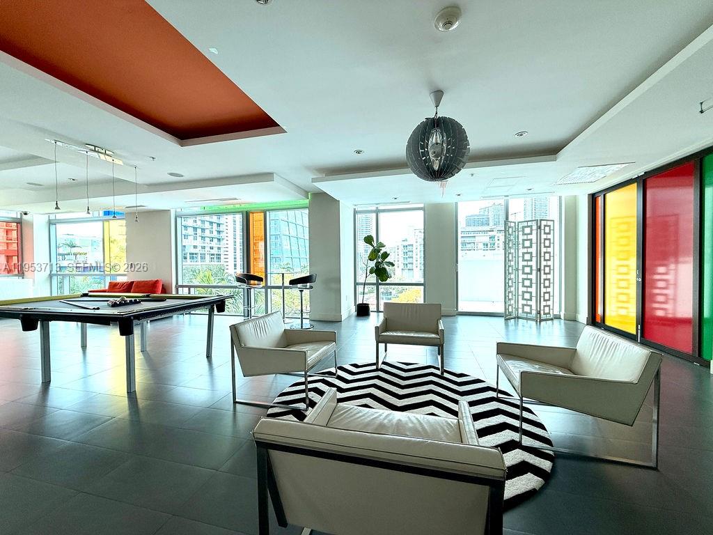 image Gallery Art Condos30