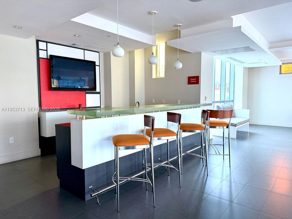 image Gallery Art Condos31