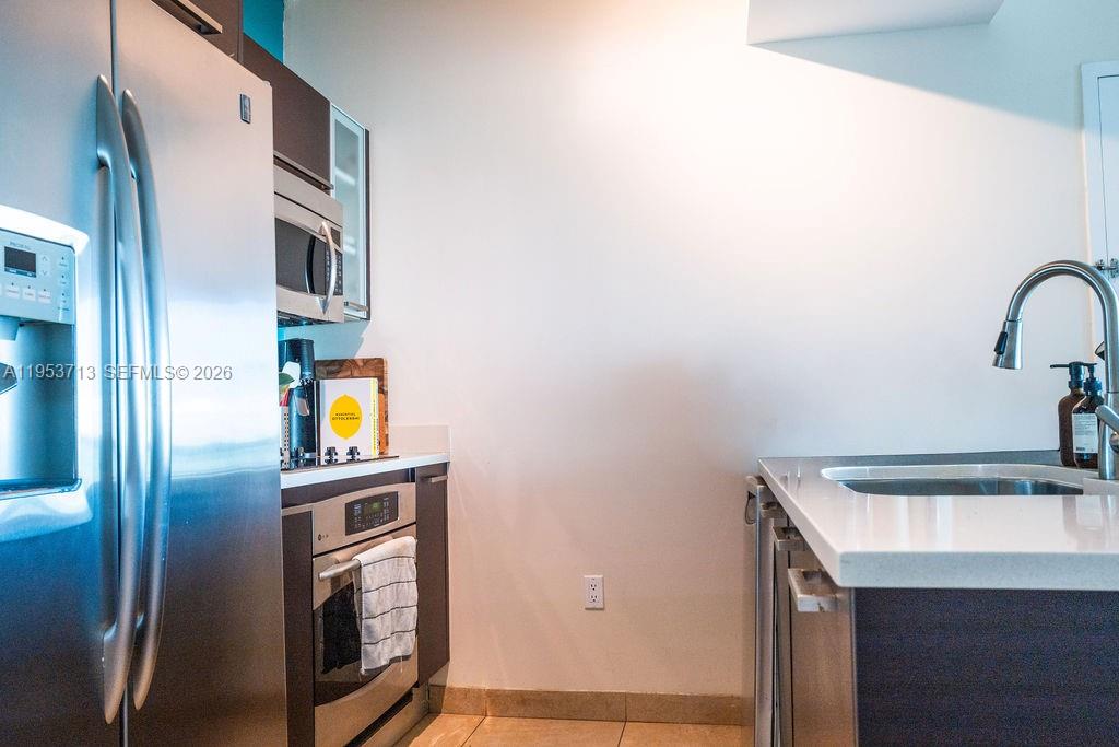 image Gallery Art Condos4