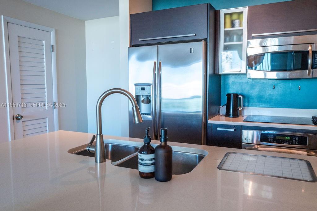 image Gallery Art Condos5