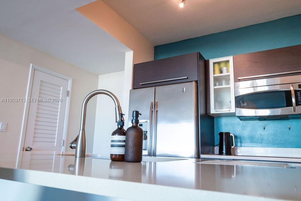 image Gallery Art Condos6