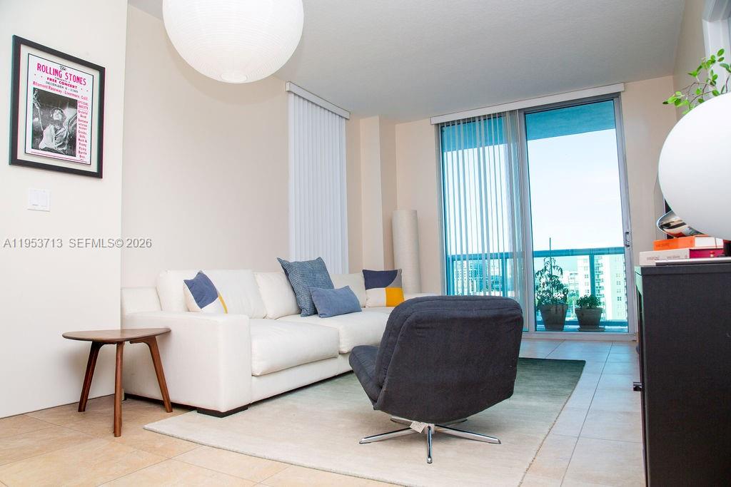 image Gallery Art Condos7