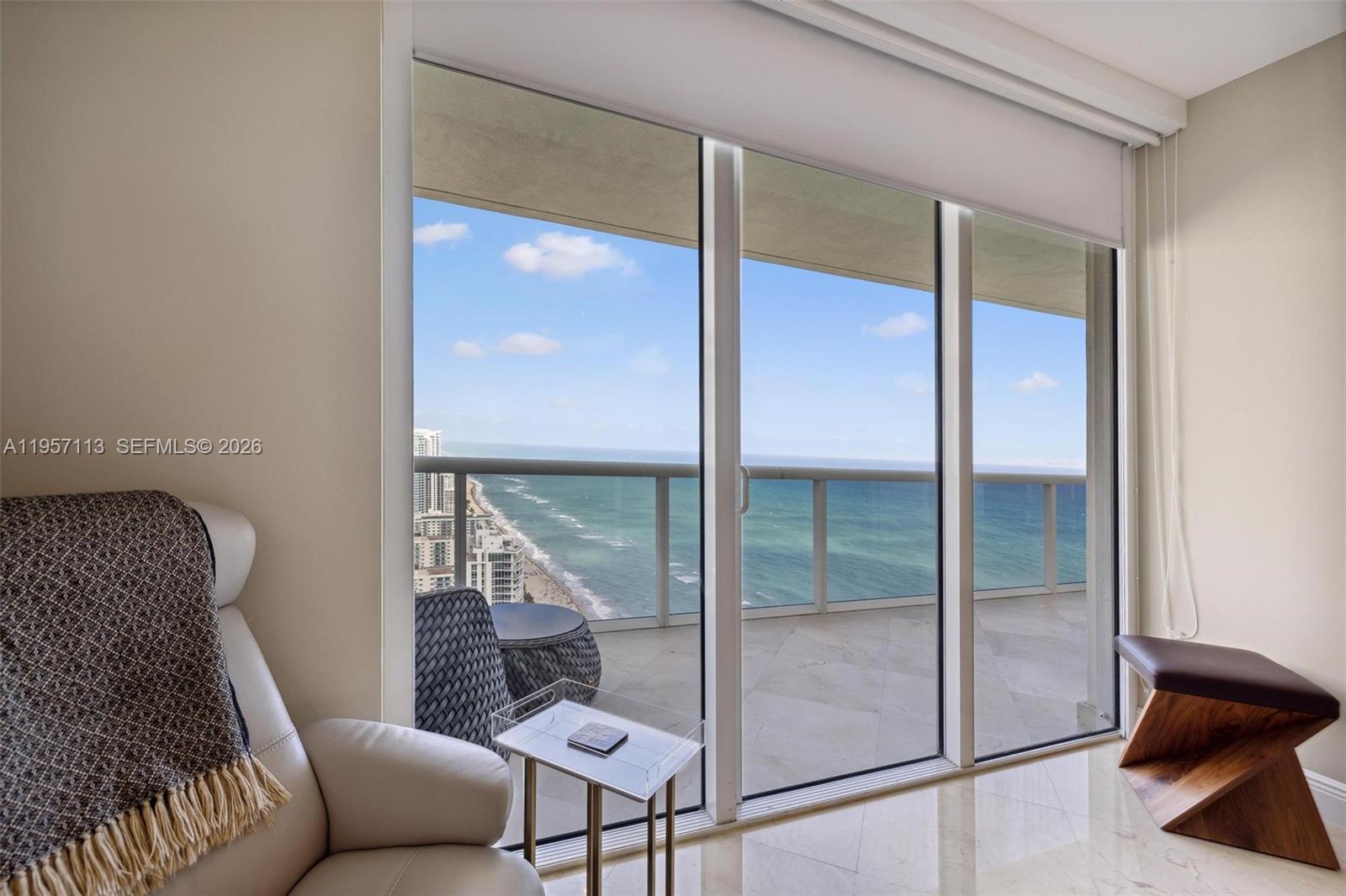 image Beach Club 216