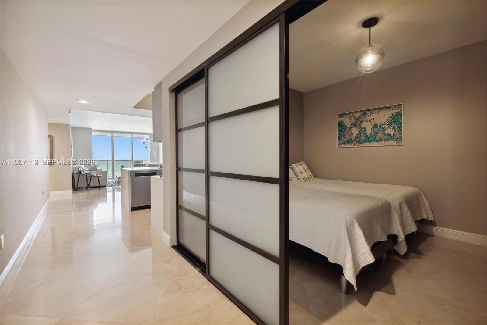 image Beach Club 219