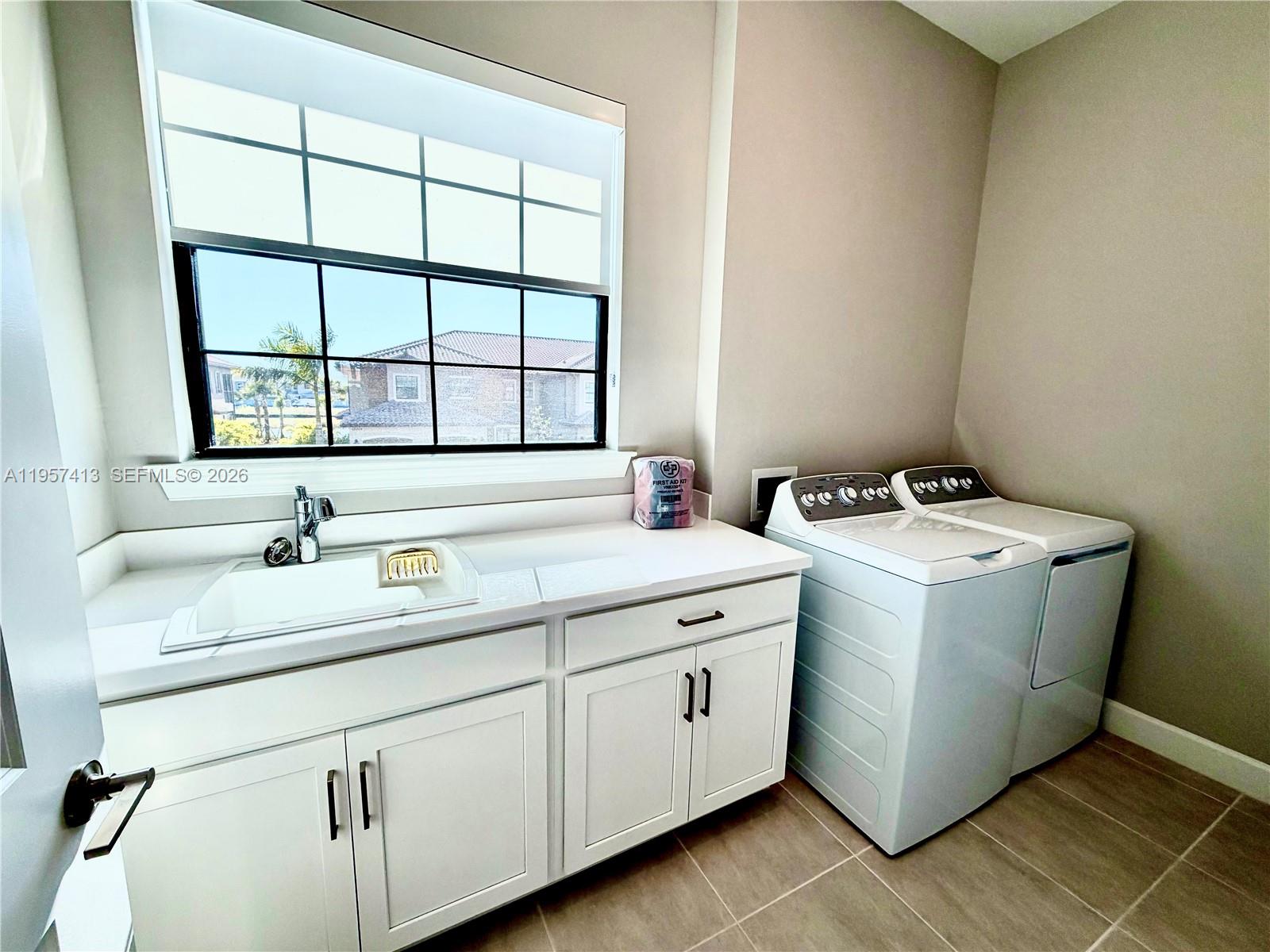 15323 Lucerna #204 Naples, FL 34114