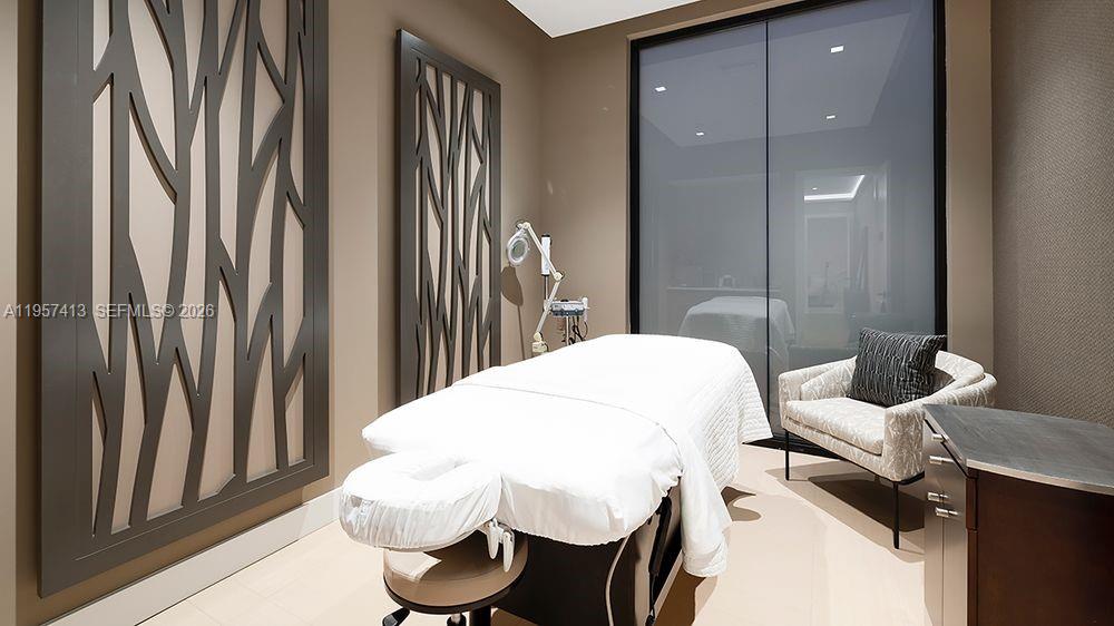 15323 Lucerna #204 Naples, FL 34114