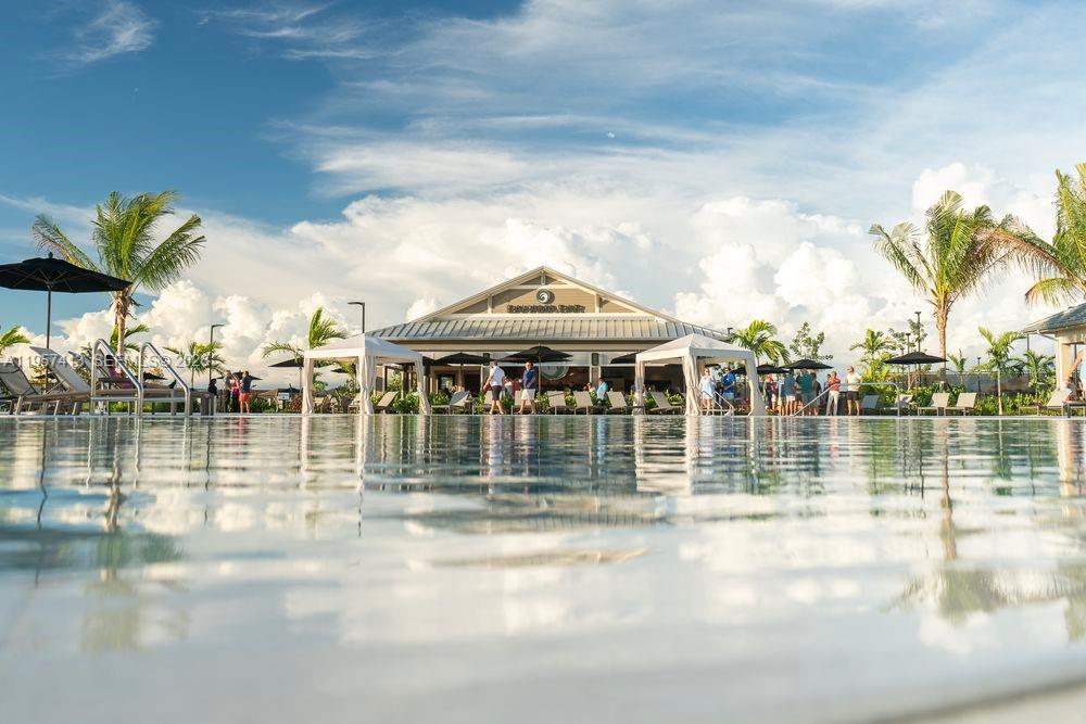 15323 Lucerna #204 Naples, FL 34114