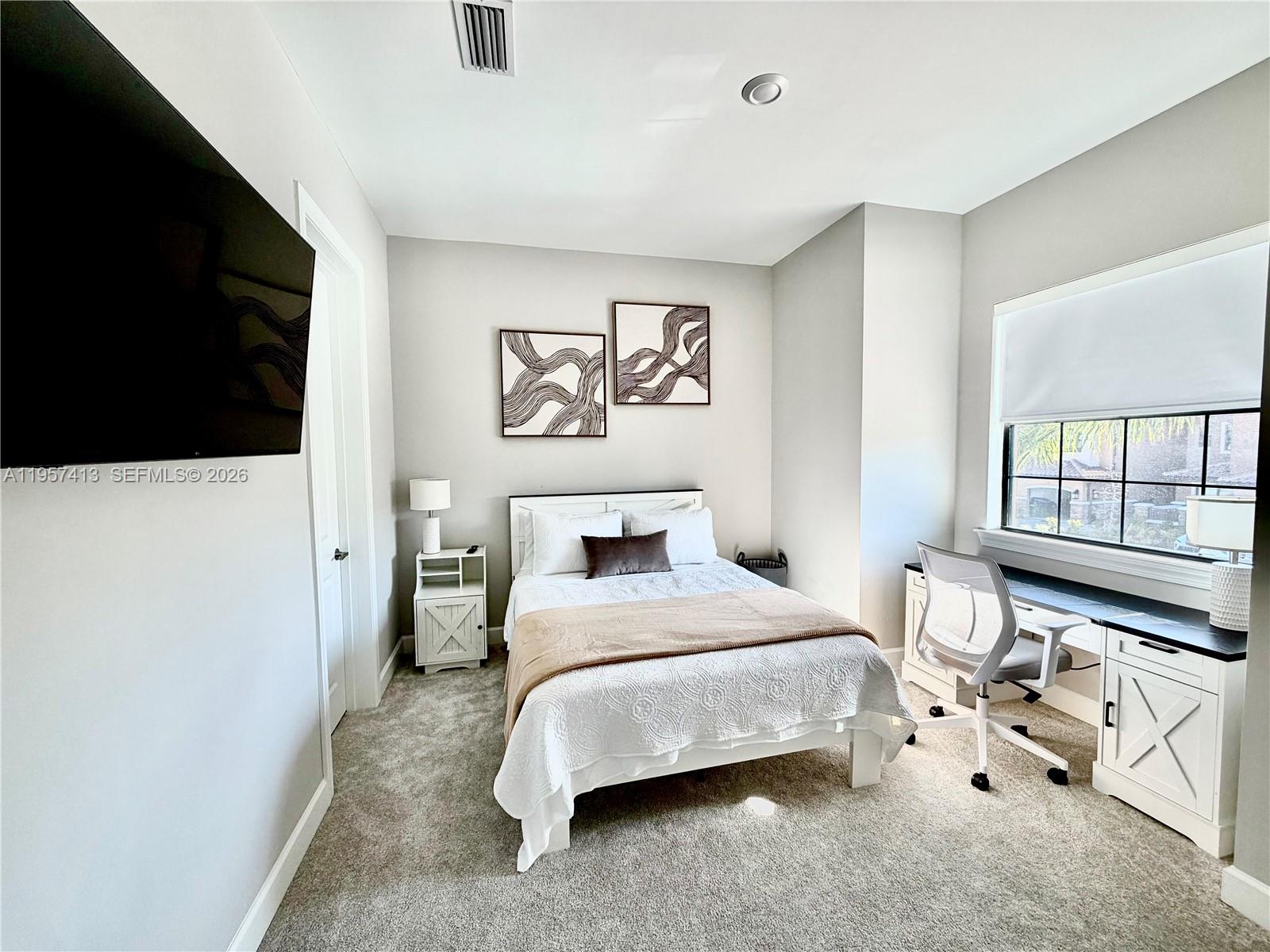 15323 Lucerna #204 Naples, FL 34114