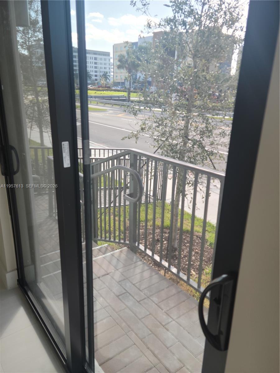 8167 NW 41st St #E-109 Doral, FL 33166