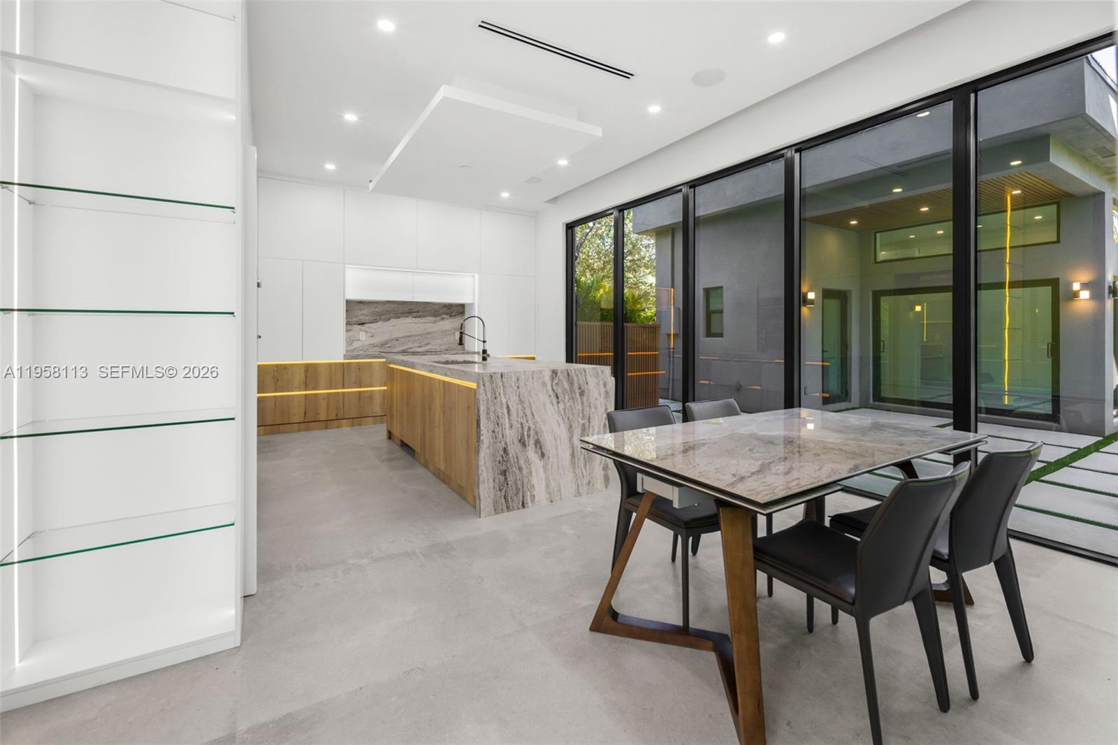 441 NW 44th St Miami, FL 33127