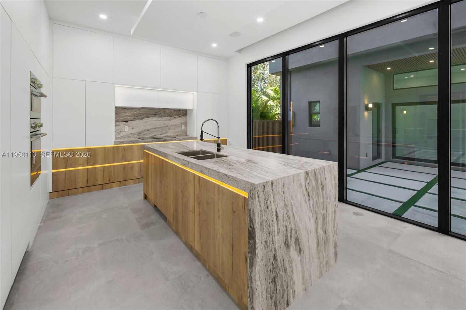 441 NW 44th St Miami, FL 33127