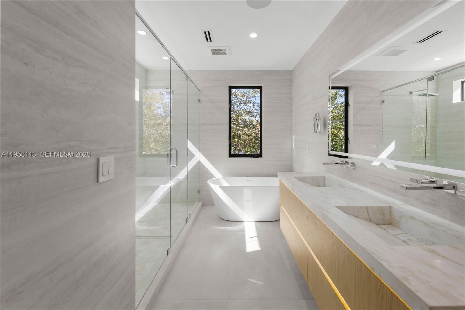 441 NW 44th St Miami, FL 33127