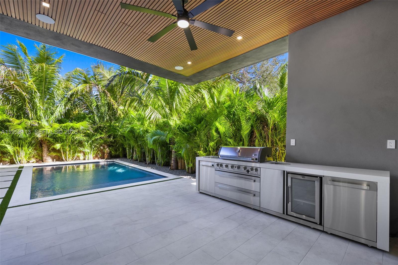 441 NW 44th St Miami, FL 33127