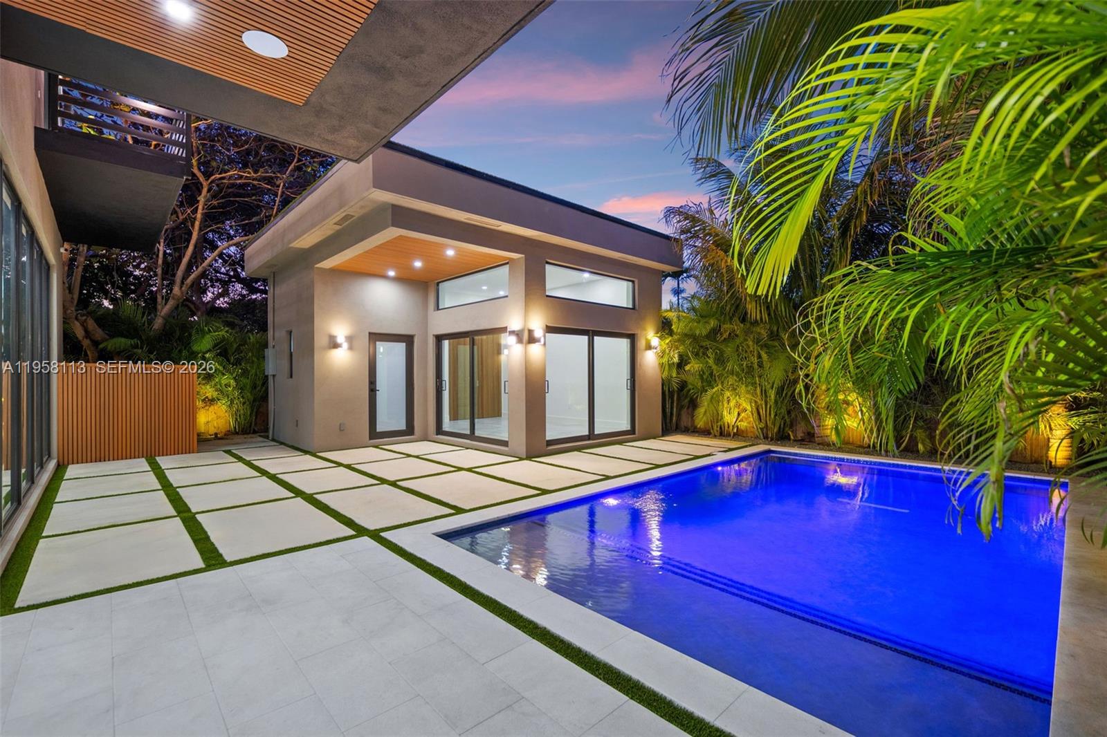 441 NW 44th St Miami, FL 33127