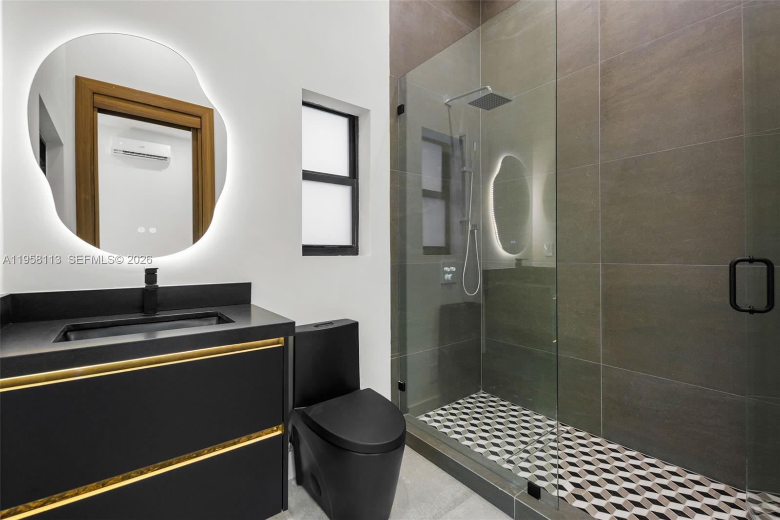 441 NW 44th St Miami, FL 33127