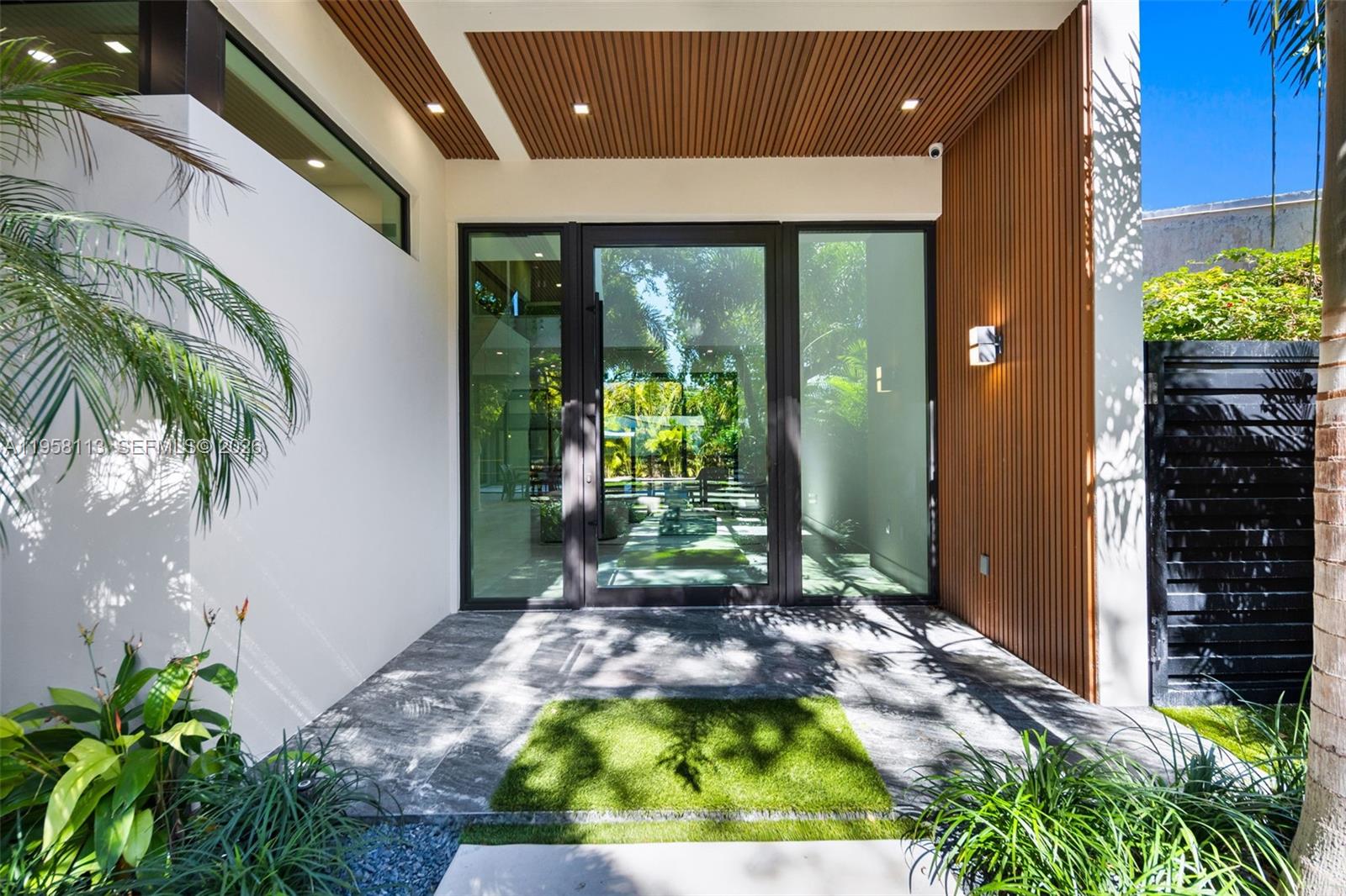 441 NW 44th St Miami, FL 33127