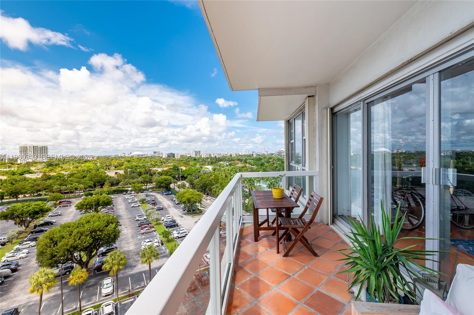 2451 Brickell Ave #10K