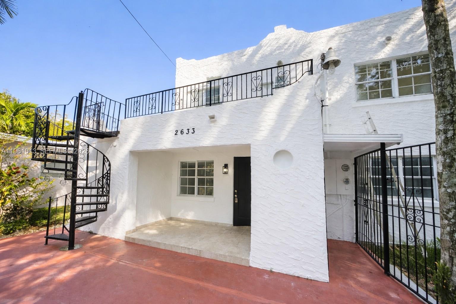 2633 SW 34th Ave