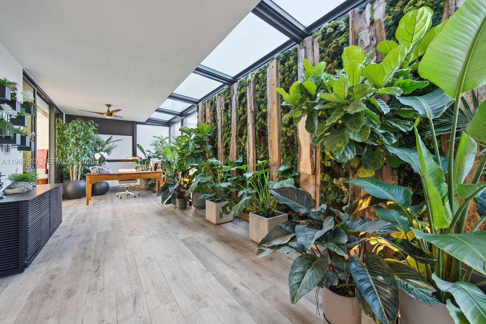 1000 Venetian Way #403 Miami Beach, FL 33139