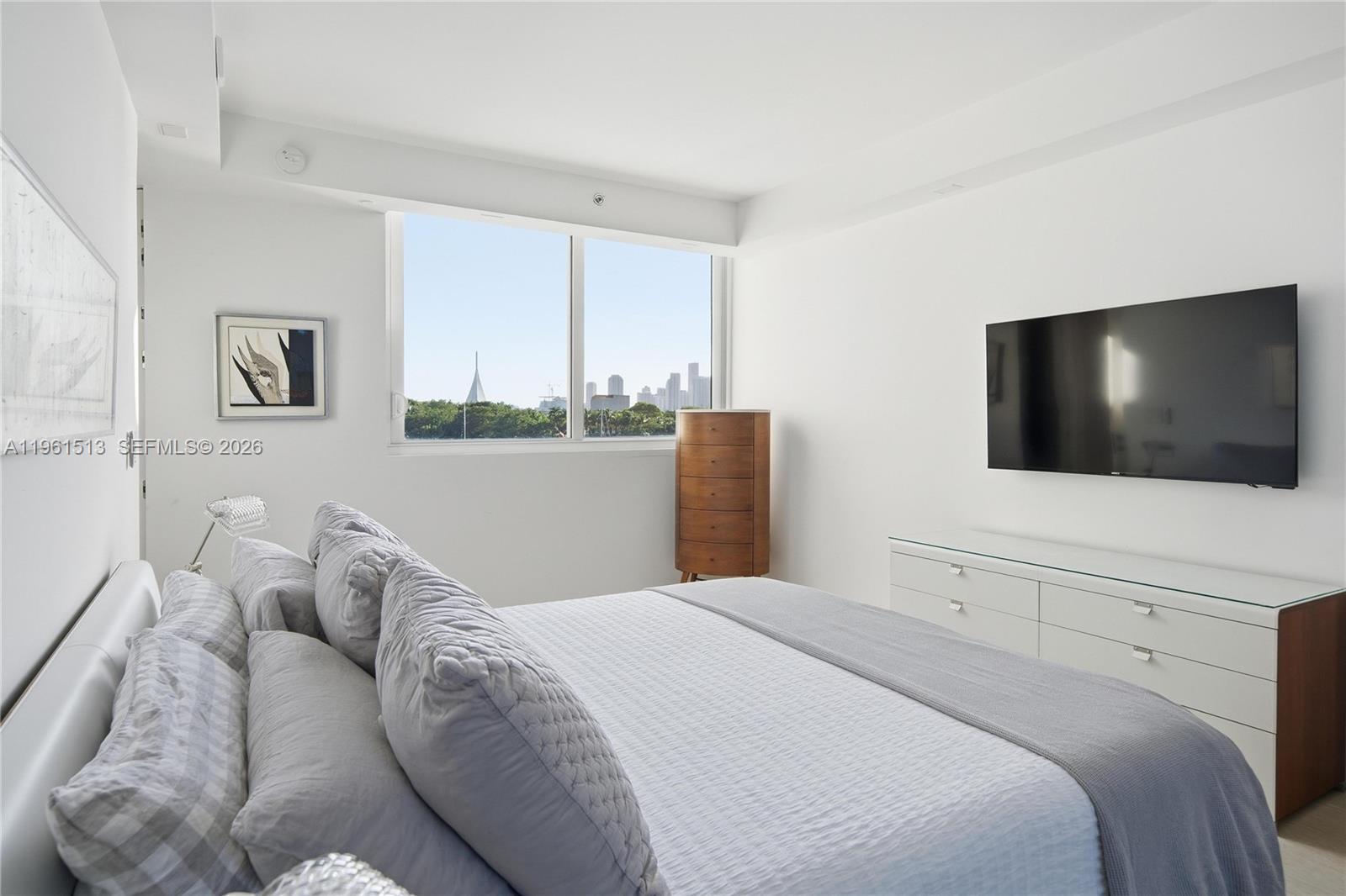 1000 Venetian Way #403 Miami Beach, FL 33139