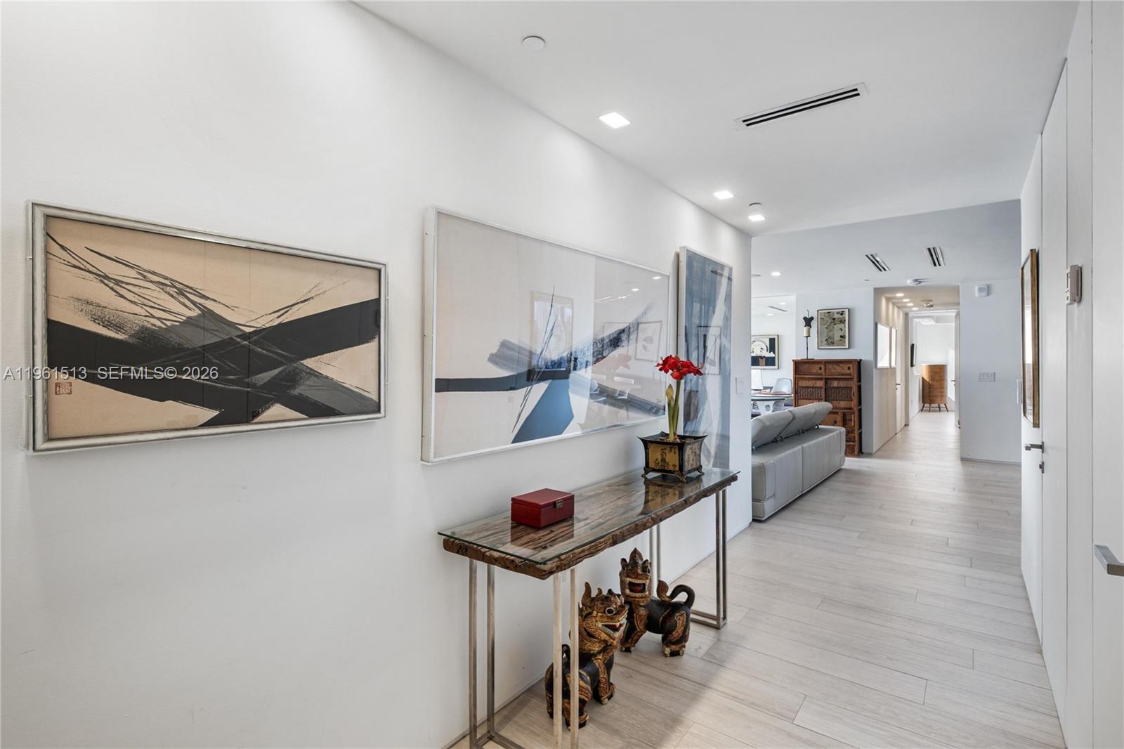 1000 Venetian Way #403 Miami Beach, FL 33139