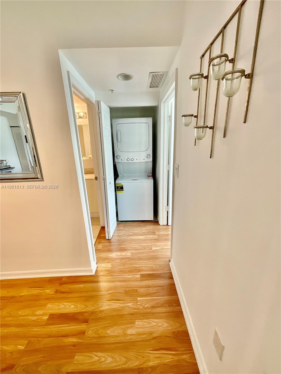 image 1800 Biscayne Plaza15