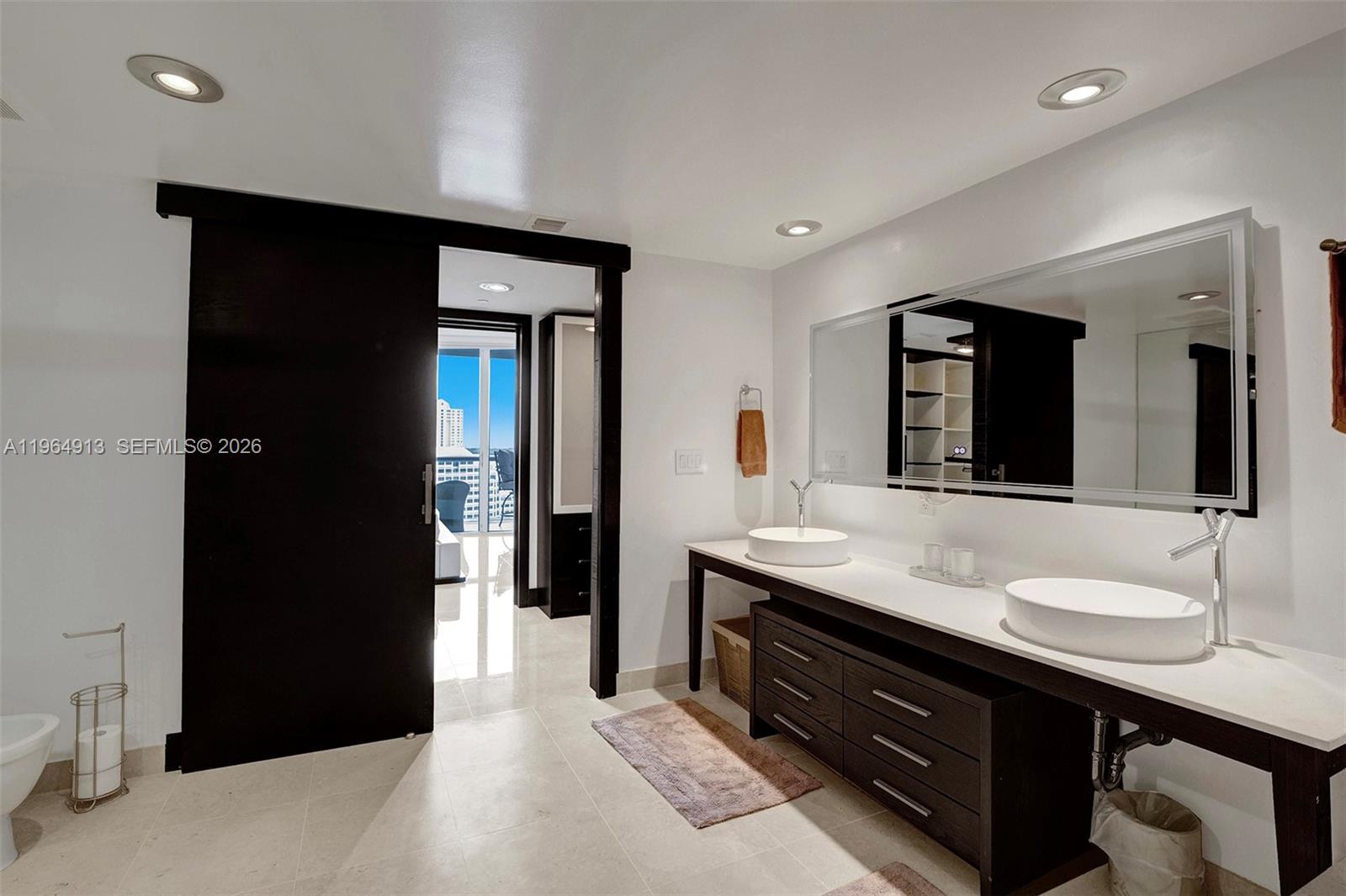 image Icon Brickell I19