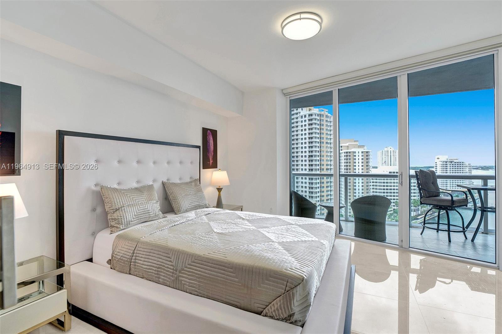 image Icon Brickell I26