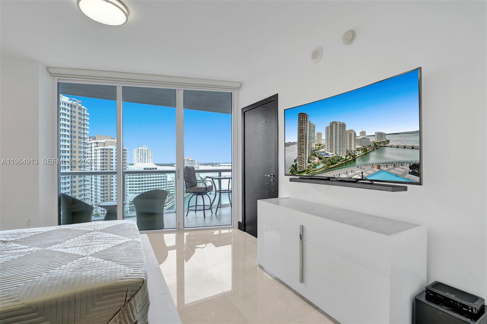 image Icon Brickell I27