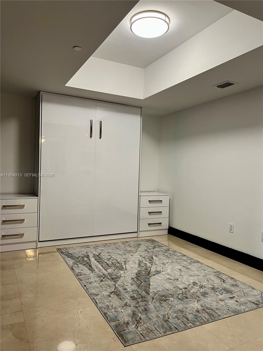 image Icon Brickell I37