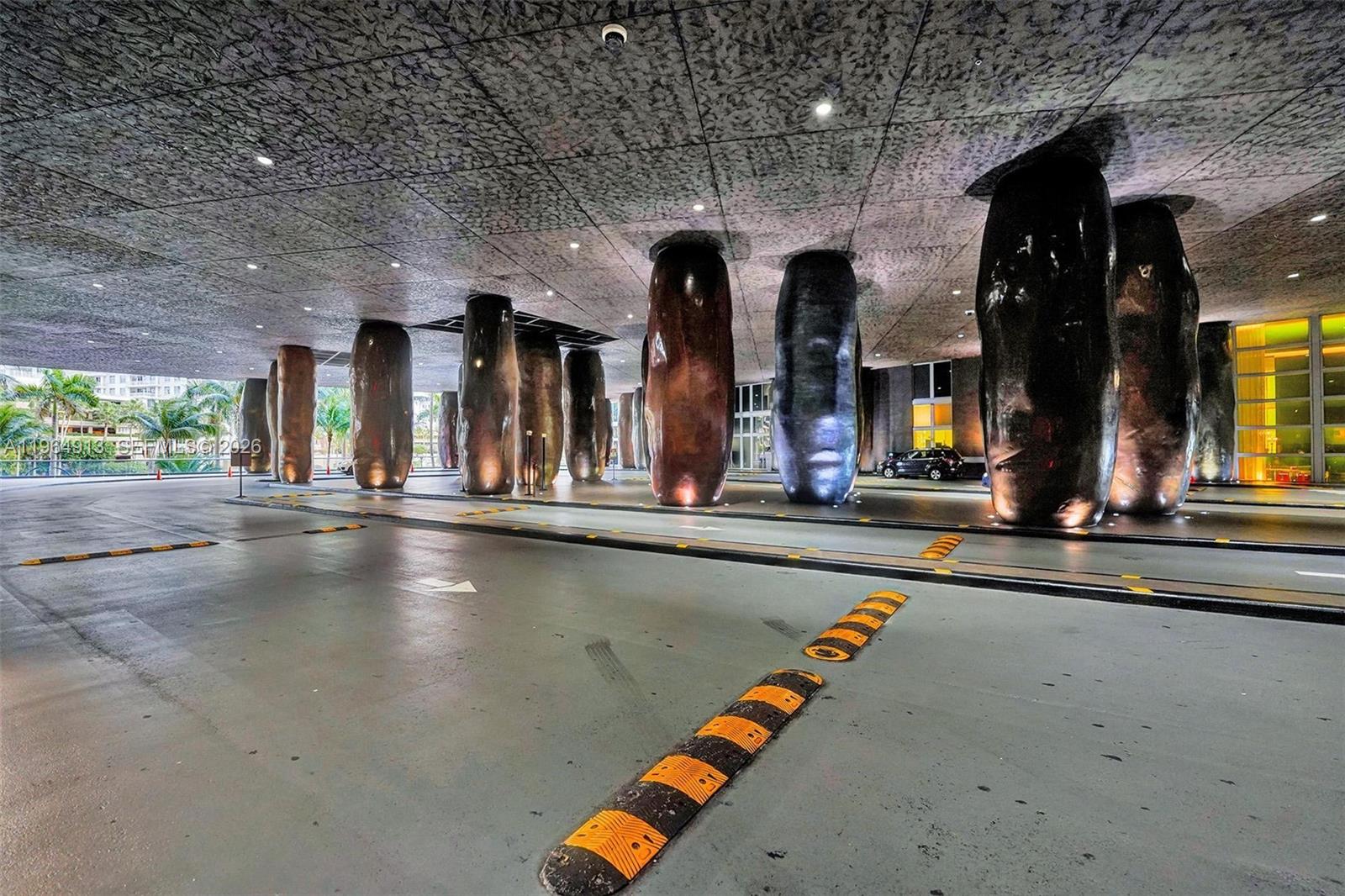 image Icon Brickell I45