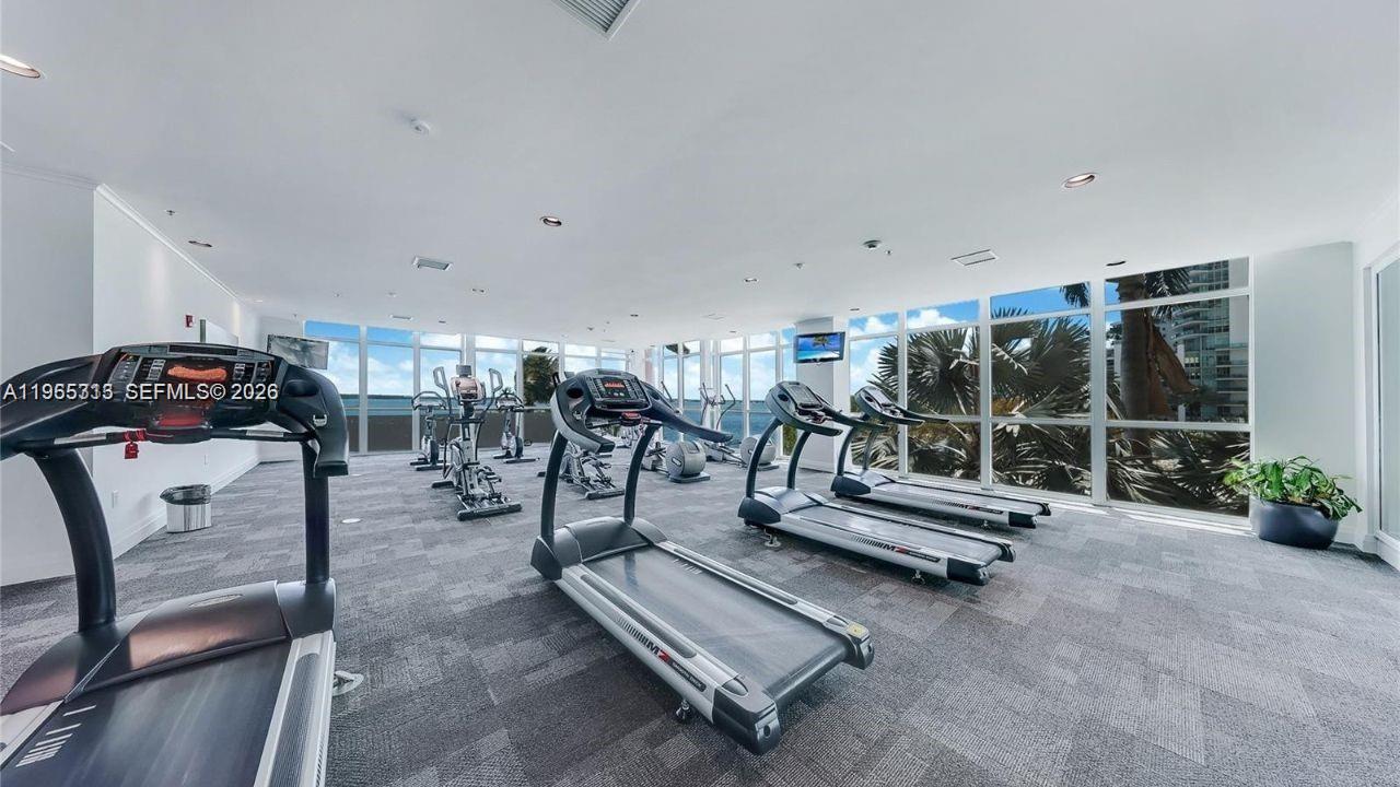 image The Mark on Brickell8