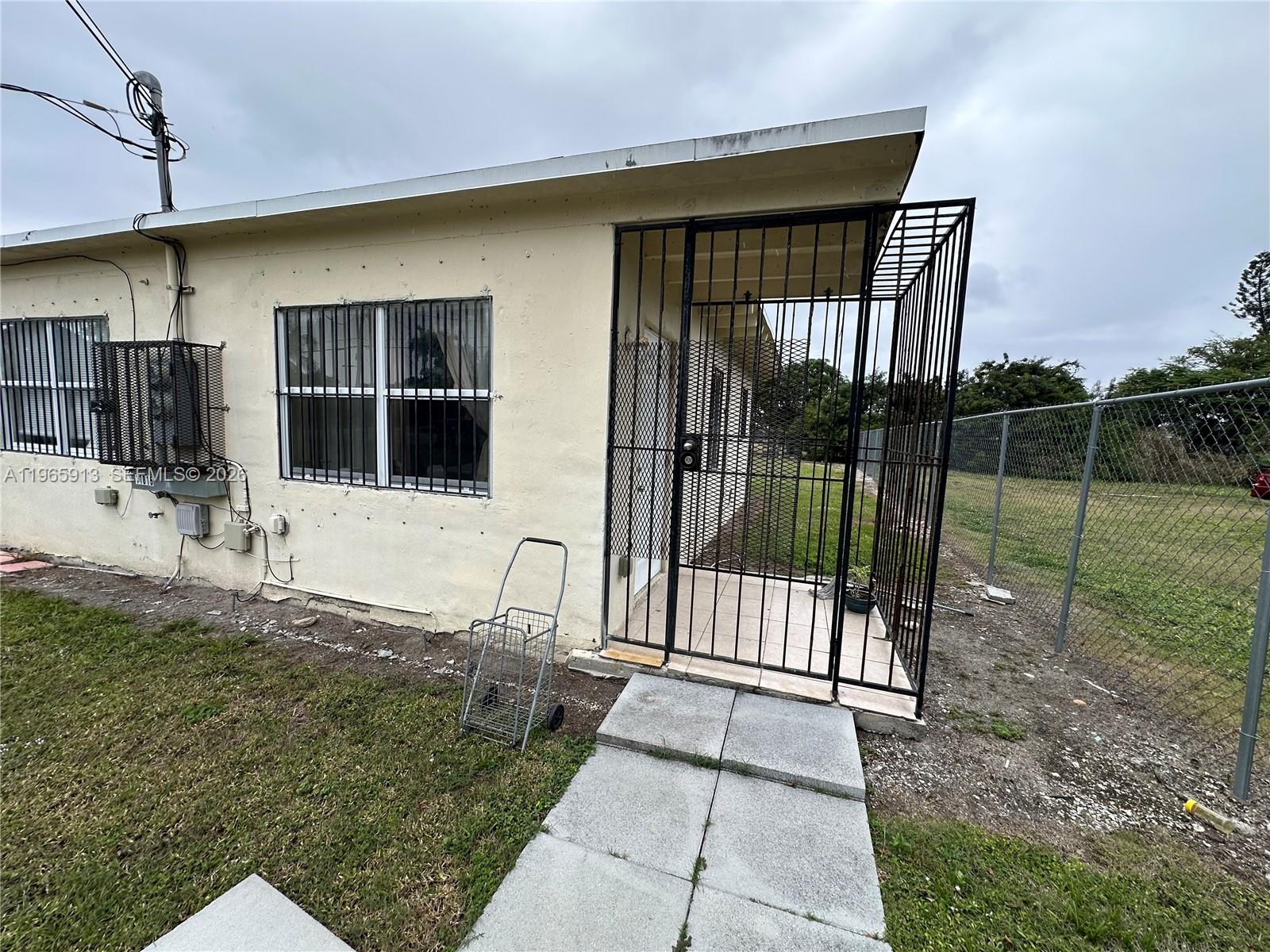 11815 SW 213th St Miami, FL 33177