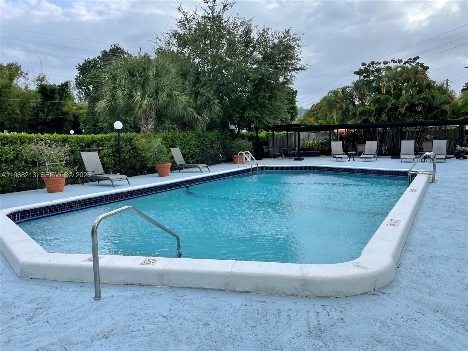 16950 W Dixie Hwy #A322 North Miami Beach, FL 33160