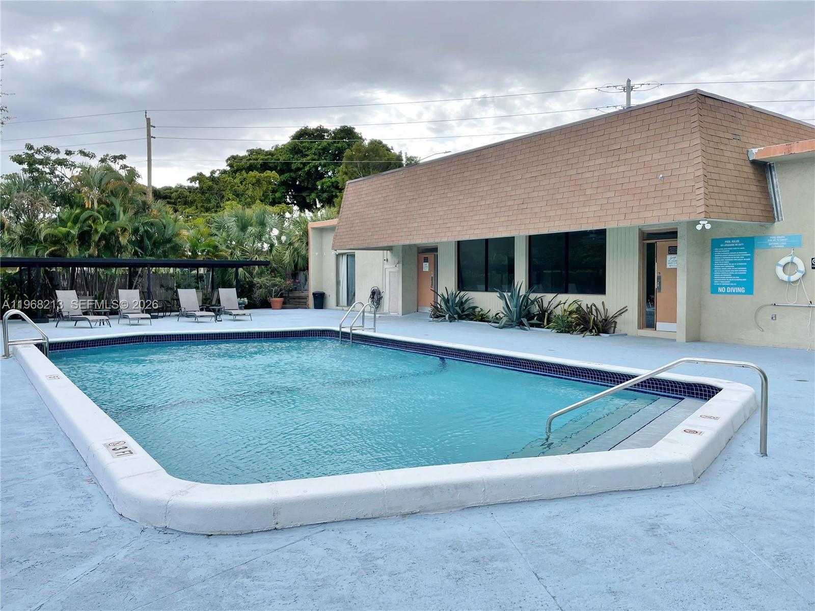 16950 W Dixie Hwy #A322 North Miami Beach, FL 33160