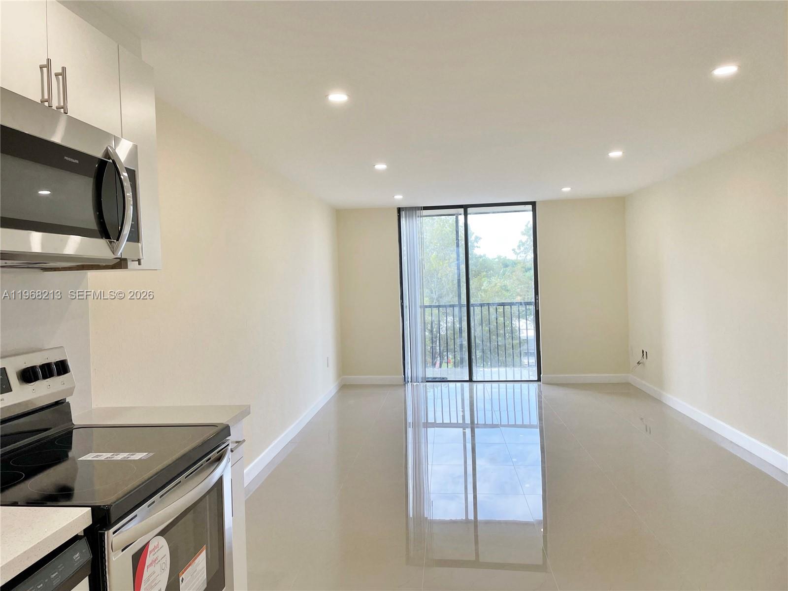 16950 W Dixie Hwy #A322 North Miami Beach, FL 33160