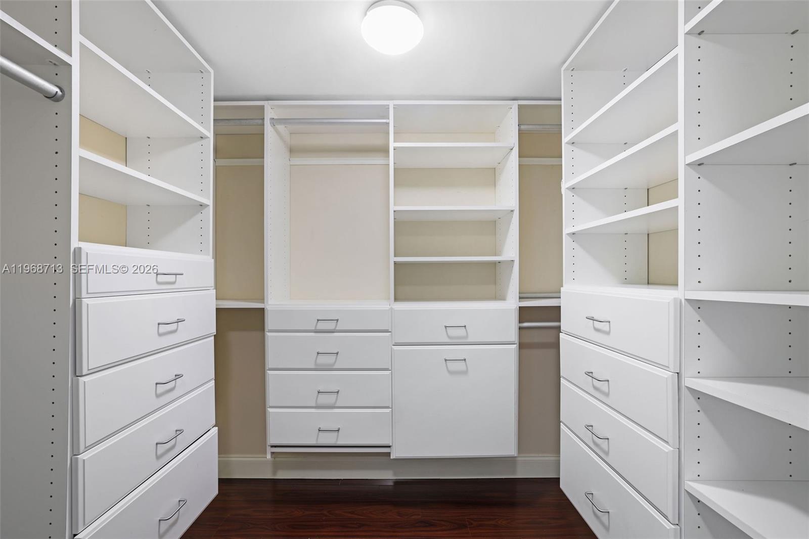 image Skyline on Brickell18