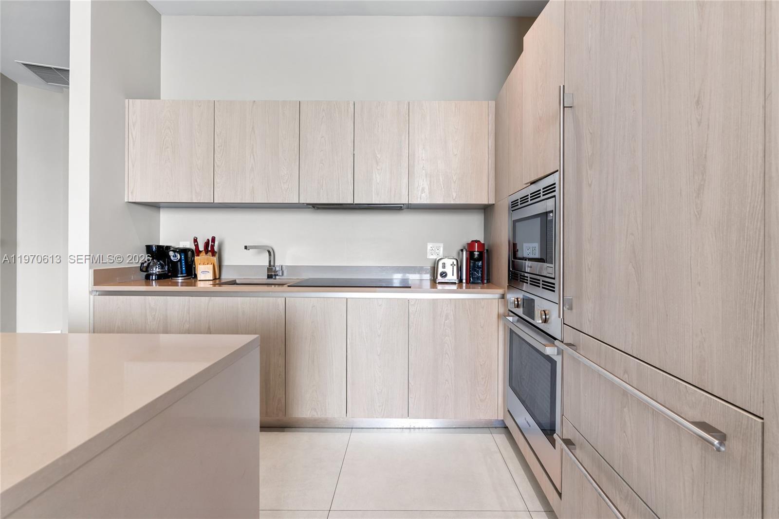 4111 S Ocean Dr #702 Hollywood, FL 33019