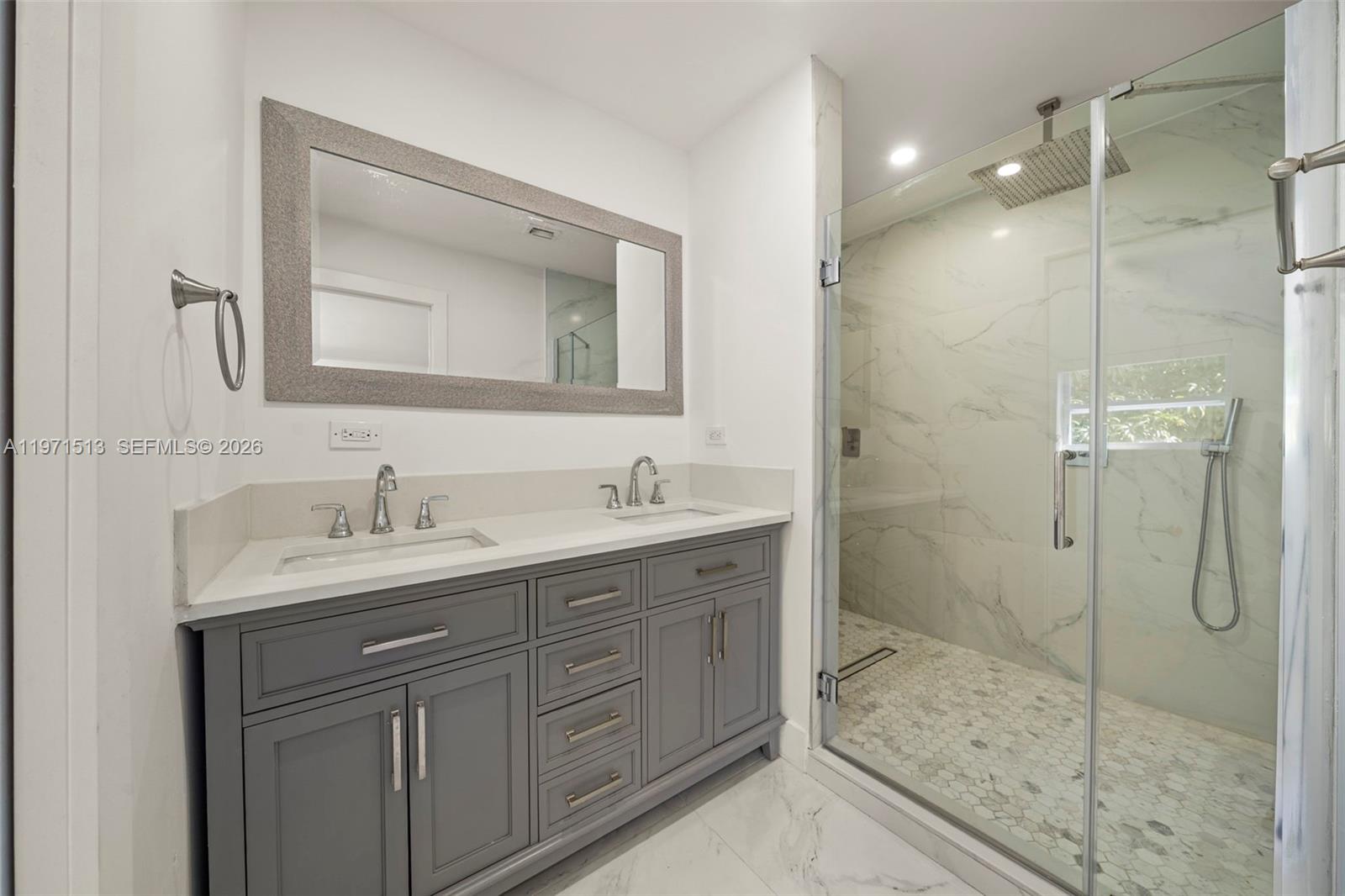 3166 Royal Palm Ave Miami Beach, FL 33140