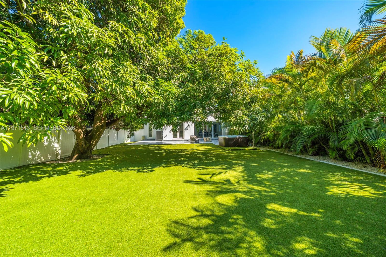 3166 Royal Palm Ave Miami Beach, FL 33140