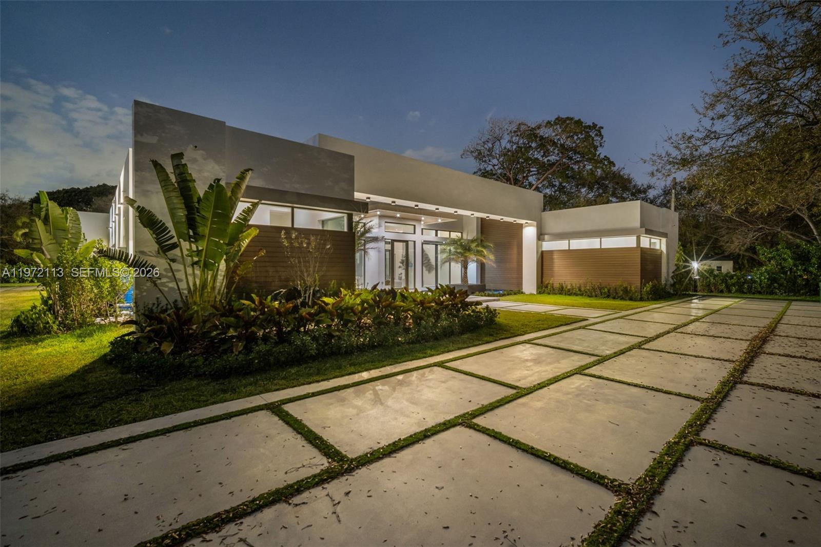 11395 SW 88th Ave Miami, FL 33176