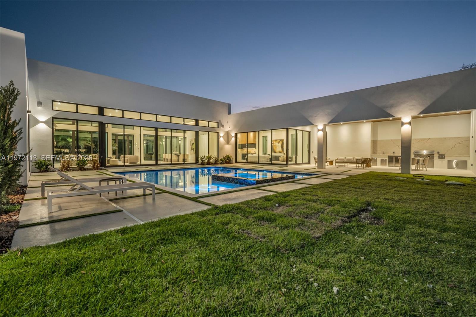 11395 SW 88th Ave Miami, FL 33176