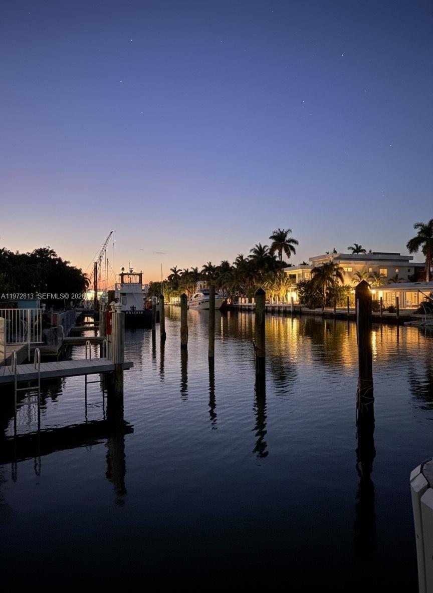 76 Isle Of Venice Dr #H