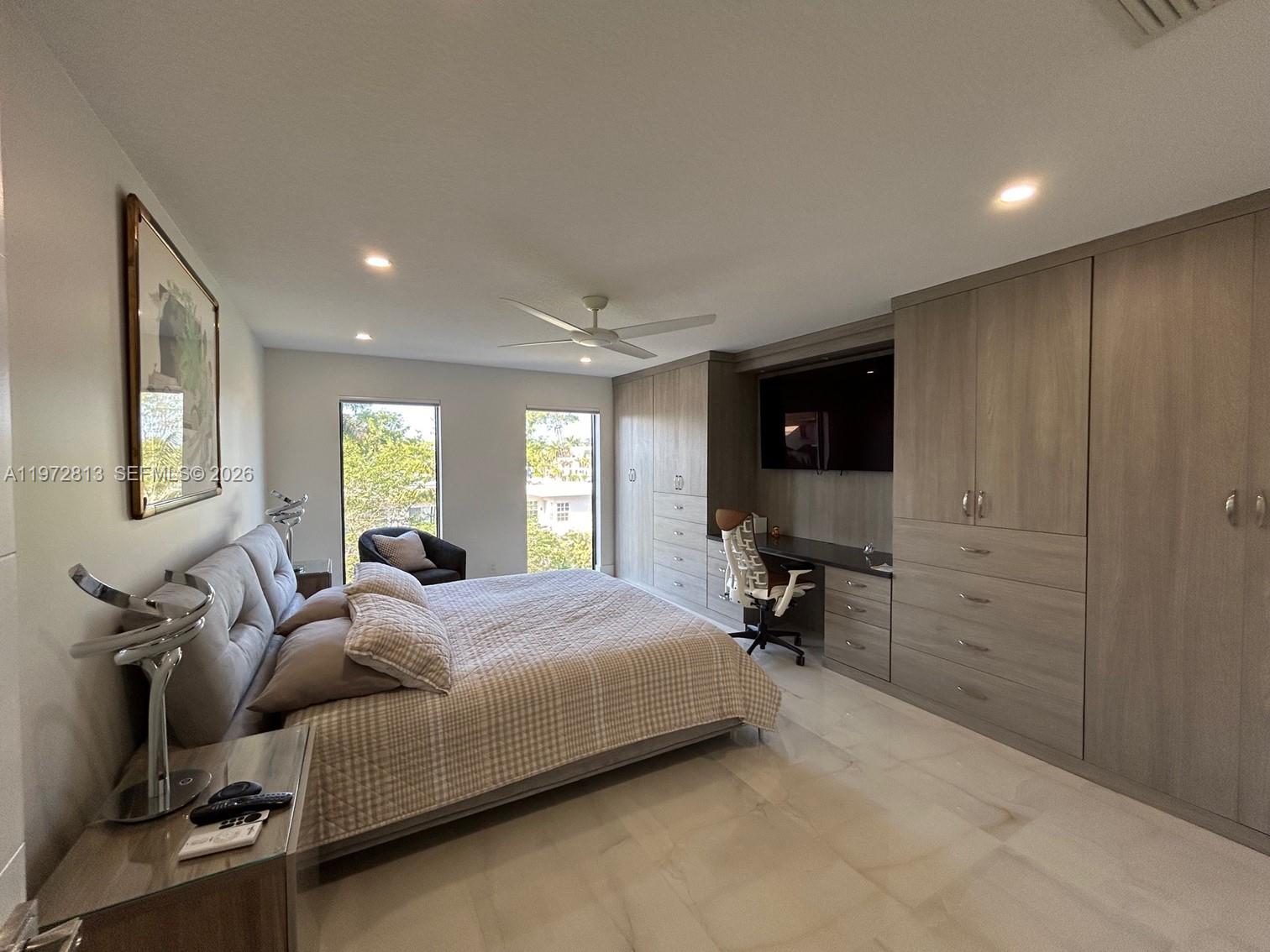 76 Isle Of Venice Dr #H Fort Lauderdale, FL 33301