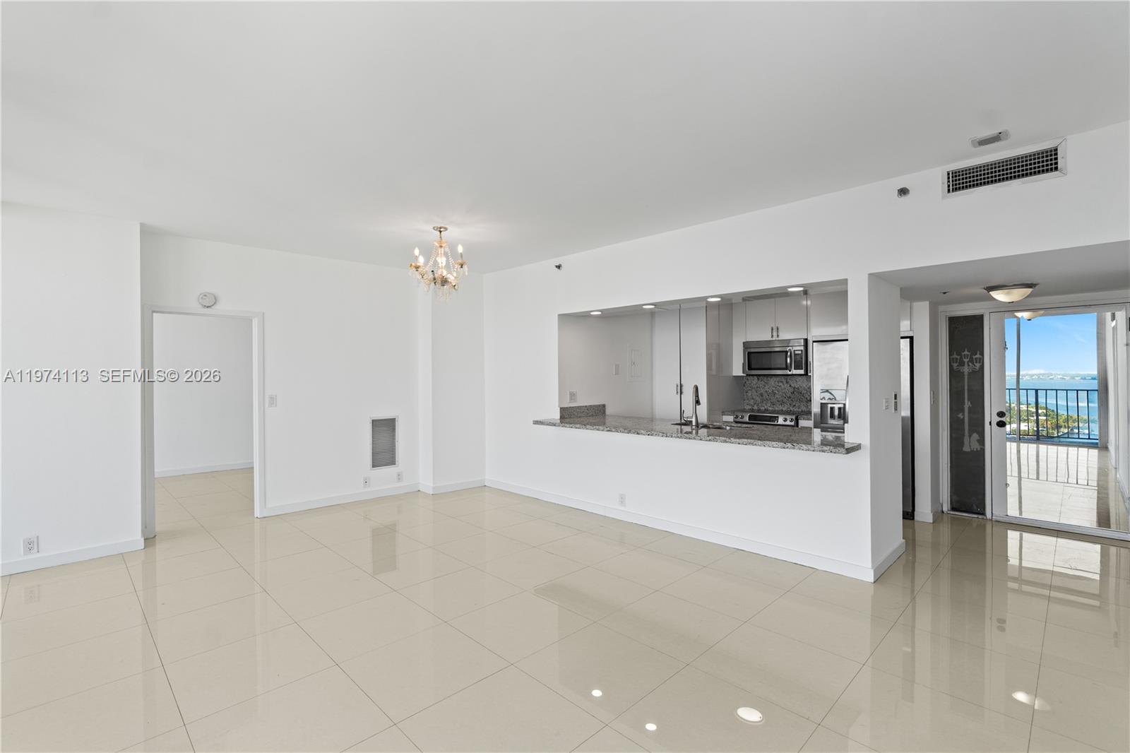 7601 E Treasure Dr #PH 216 North Bay Village, FL 33141