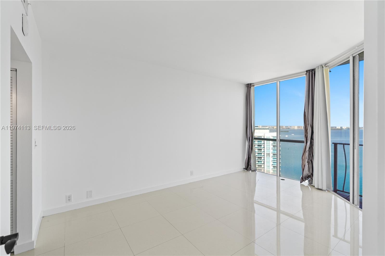 7601 E Treasure Dr #PH 216 North Bay Village, FL 33141