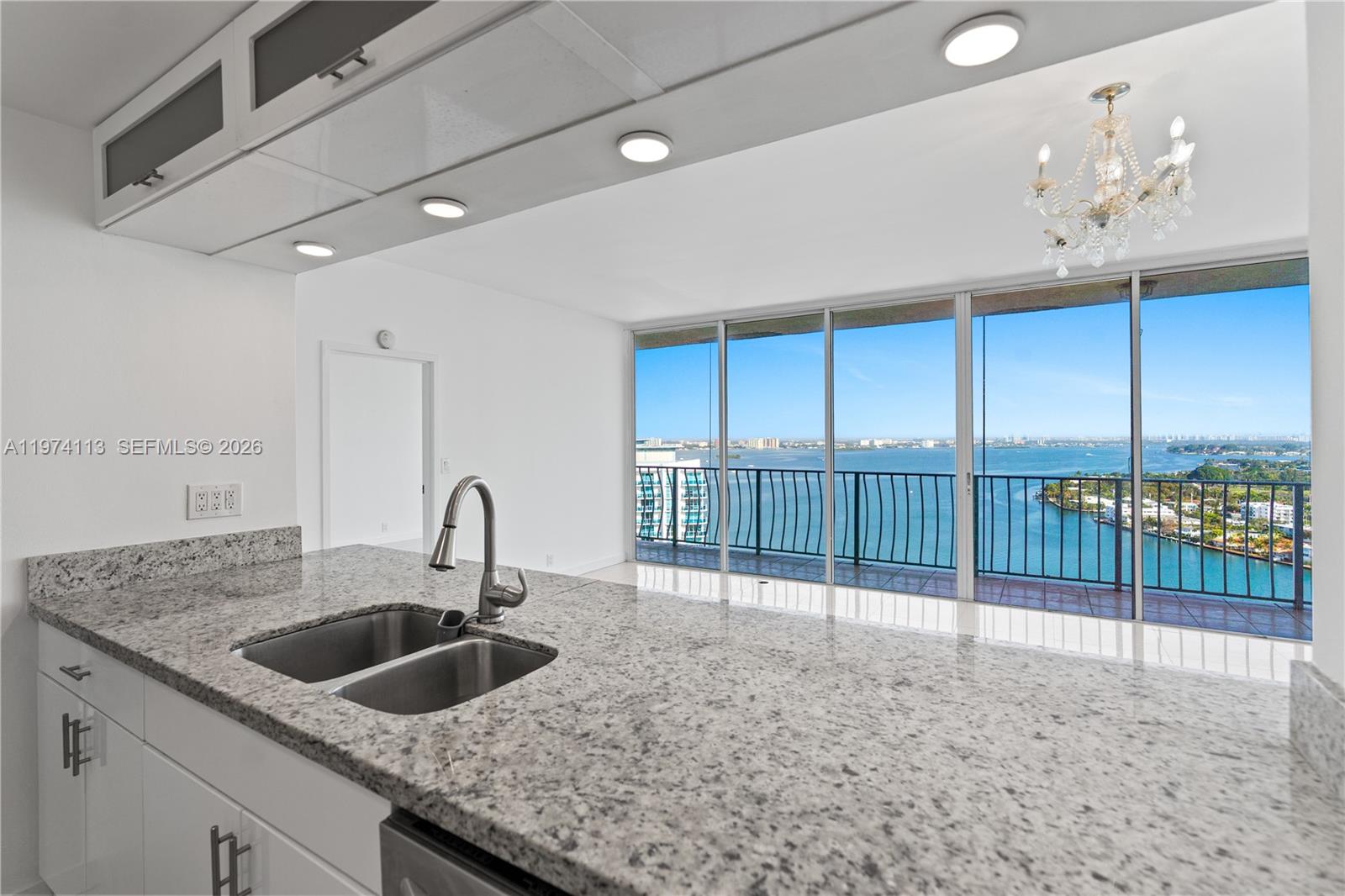 7601 E Treasure Dr #PH 216 North Bay Village, FL 33141