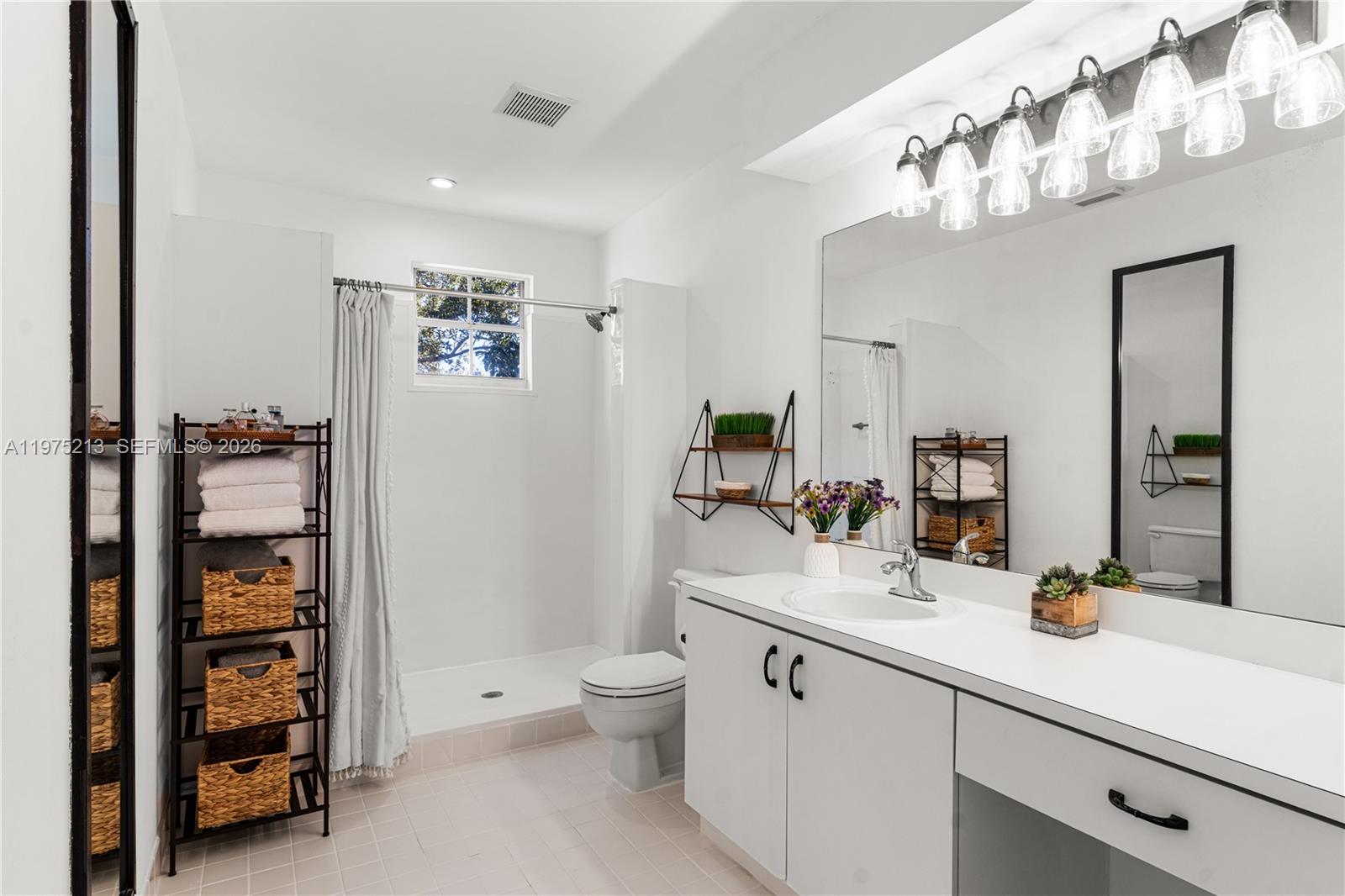 20775 NW 1st St Pembroke Pines, FL 33029