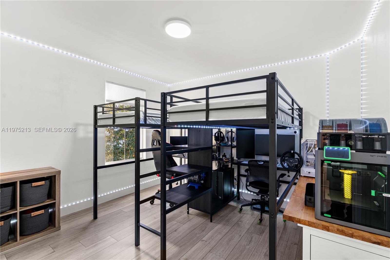 20775 NW 1st St Pembroke Pines, FL 33029